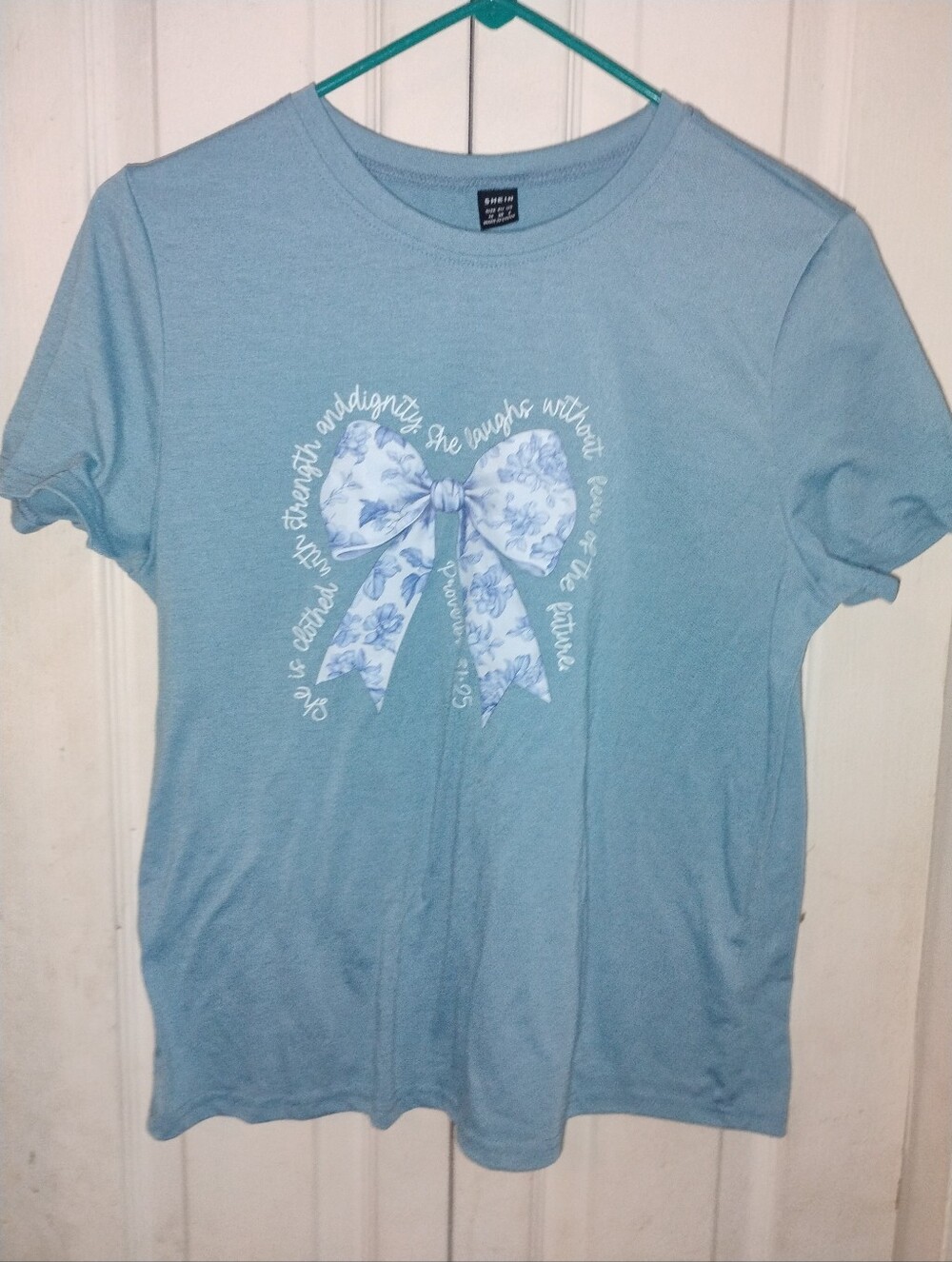 SHEIN Light Blue Floral Bow Graphic Short Sleeve Tee - Blue & White